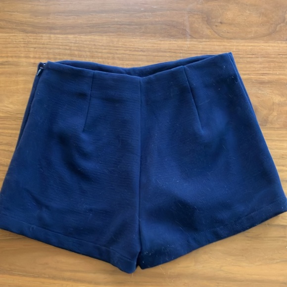 Forever 21 Exclusive navy shorts - size XS - Picture 4 of 6